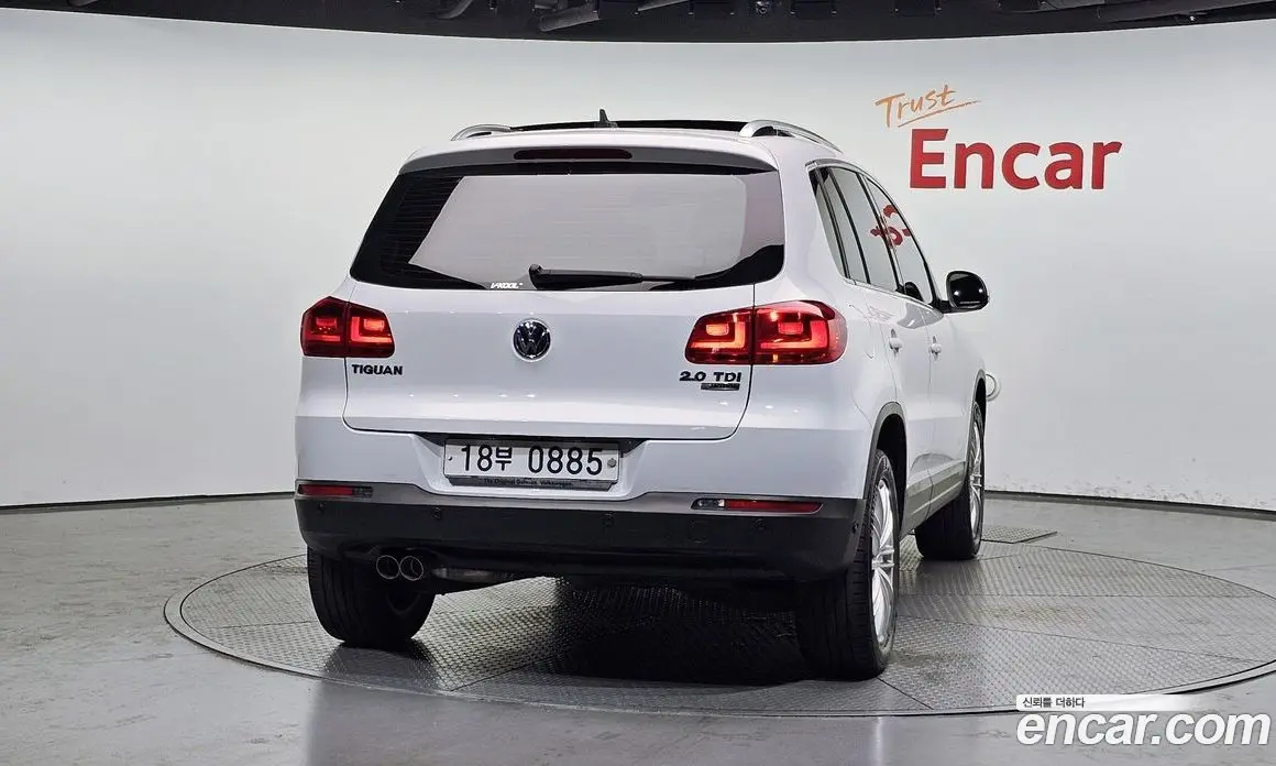 Volkswagen Tiguan 2016 2.0 автомат (гидро), фото 4