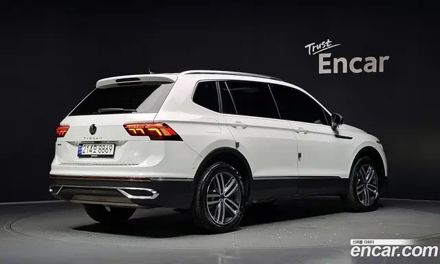 Volkswagen Tiguan 2023 2.0 автомат (гидро), миниатюра 2