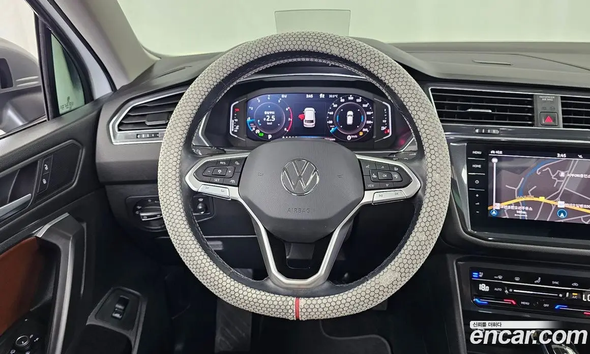 Volkswagen Tiguan 2023 2.0 автомат (гидро), фото 19