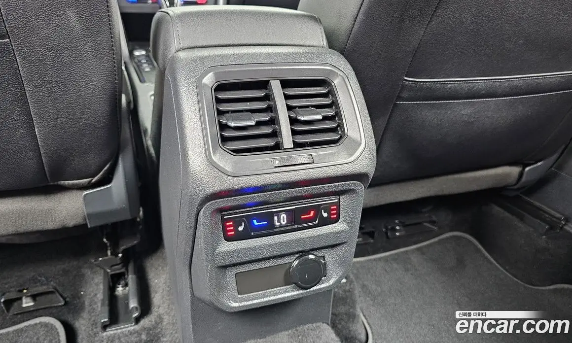 Volkswagen Tiguan 2023 2.0 автомат (гидро), фото 25
