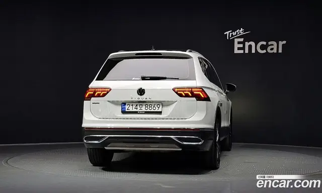 Volkswagen Tiguan 2023 2.0 автомат (гидро), миниатюра 4