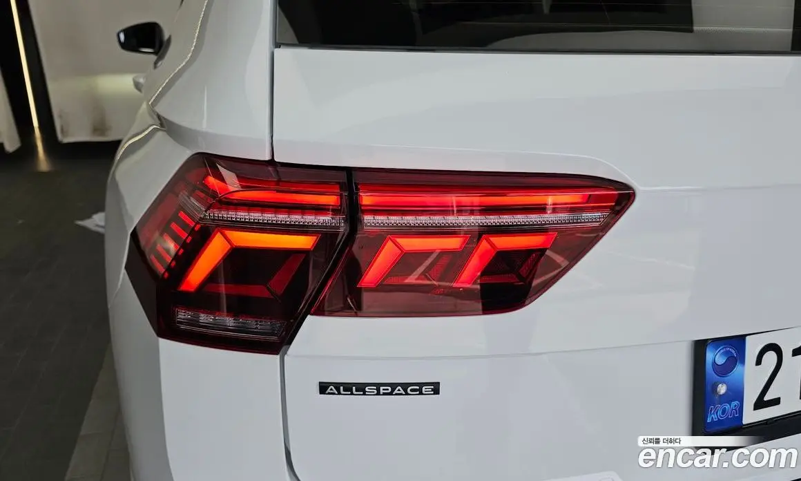 Volkswagen Tiguan 2023 2.0 автомат (гидро), фото 9