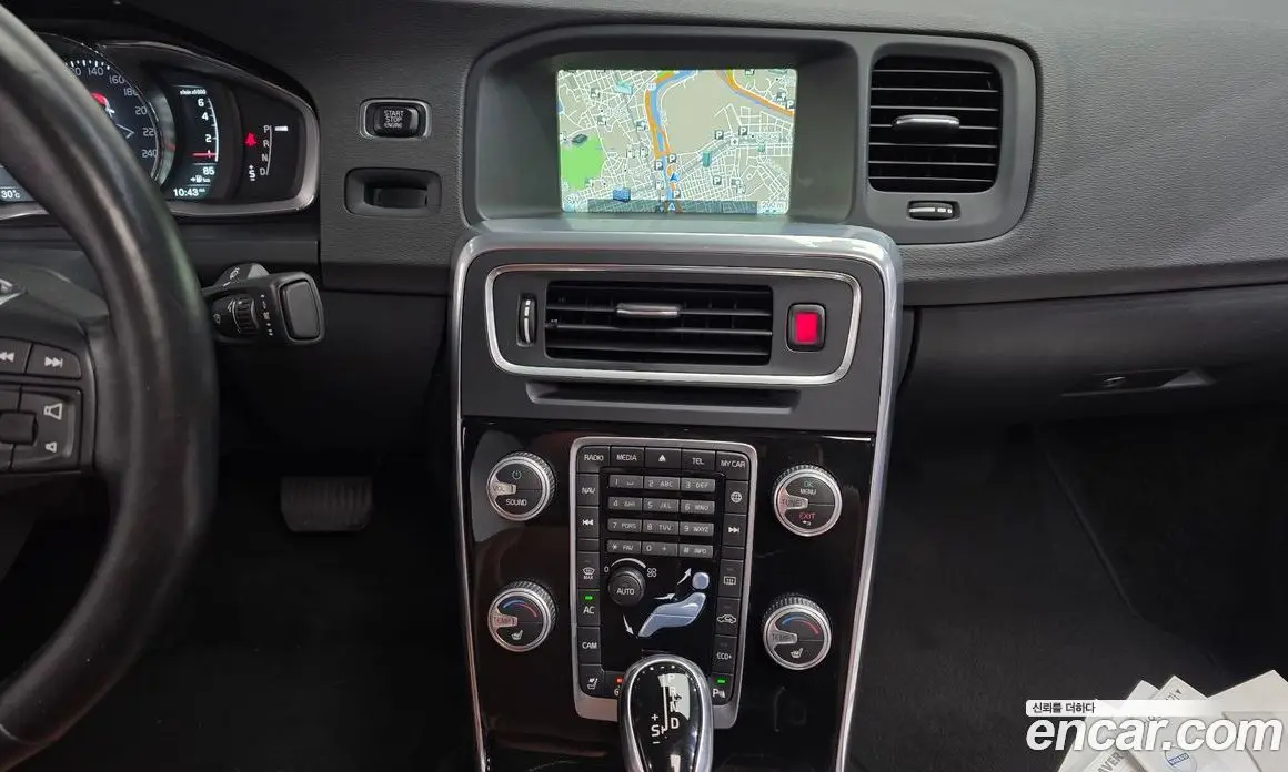 Volvo S60 2015 2.0 автомат (гидро), фото 14