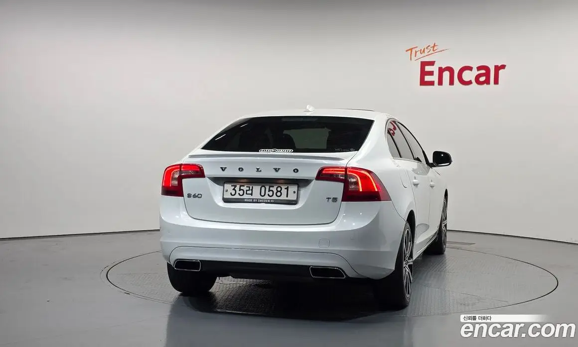 Volvo S60 2015 2.0 автомат (гидро), фото 4