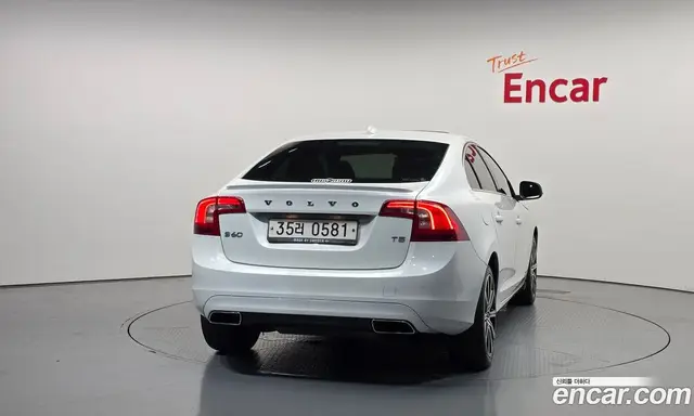 Volvo S60 2015 2.0 автомат (гидро), миниатюра 4