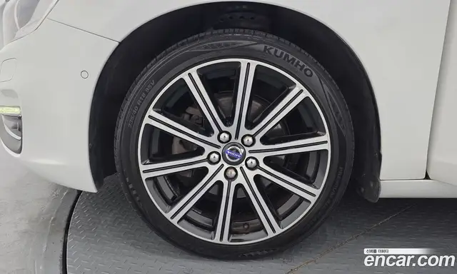 Volvo S60 2015 2.0 автомат (гидро), миниатюра 5