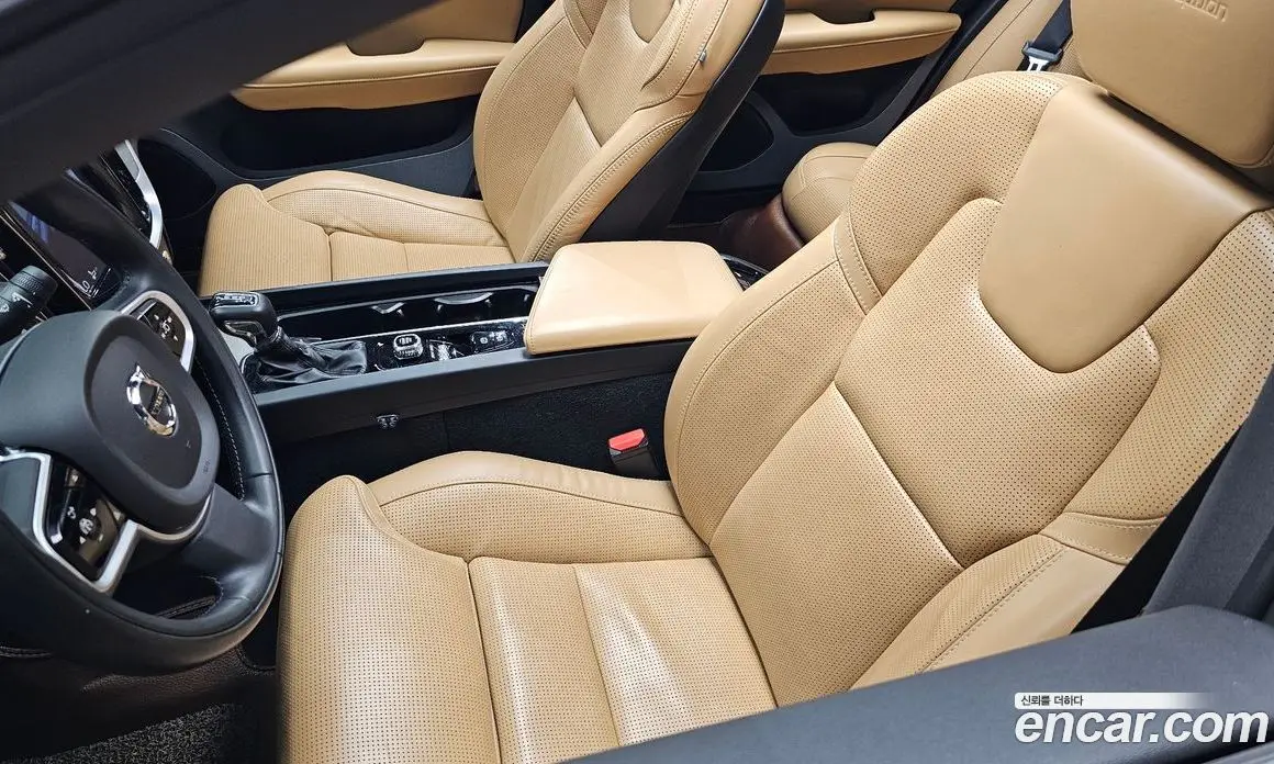Volvo S60 2020 2.0 автомат (гидро), фото 32