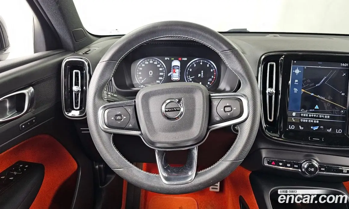Volvo XC40 2020 2.0 автомат (гидро), фото 19