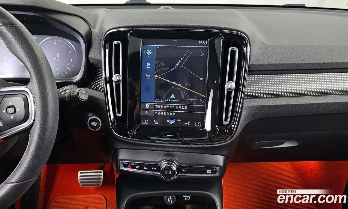 Volvo XC40 2020 2.0 автомат (гидро), фото 20