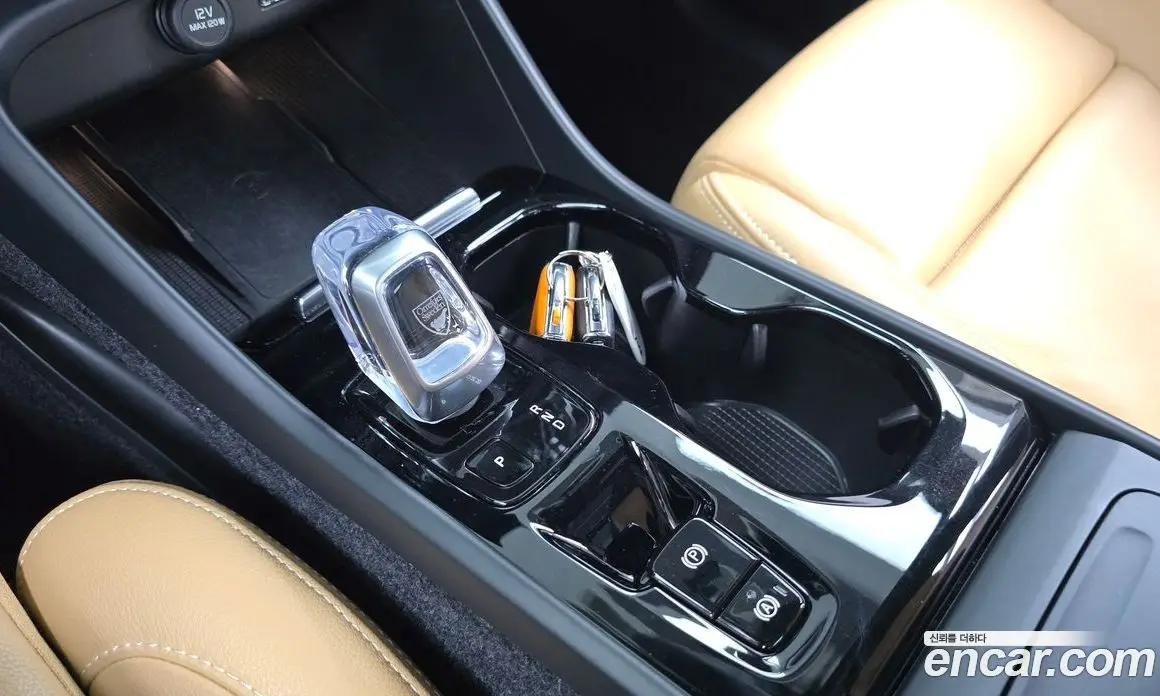 Volvo XC40 2021 2.0 автомат (гидро), фото 12