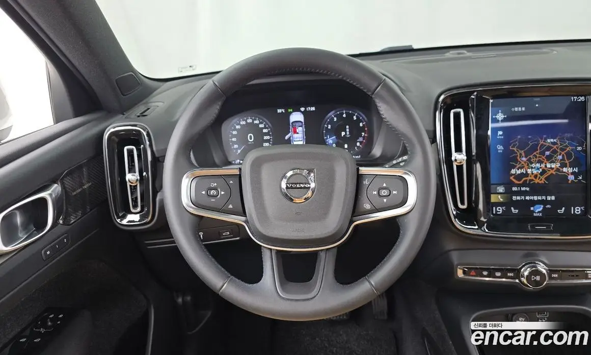 Volvo XC40 2021 2.0 автомат (гидро), фото 19