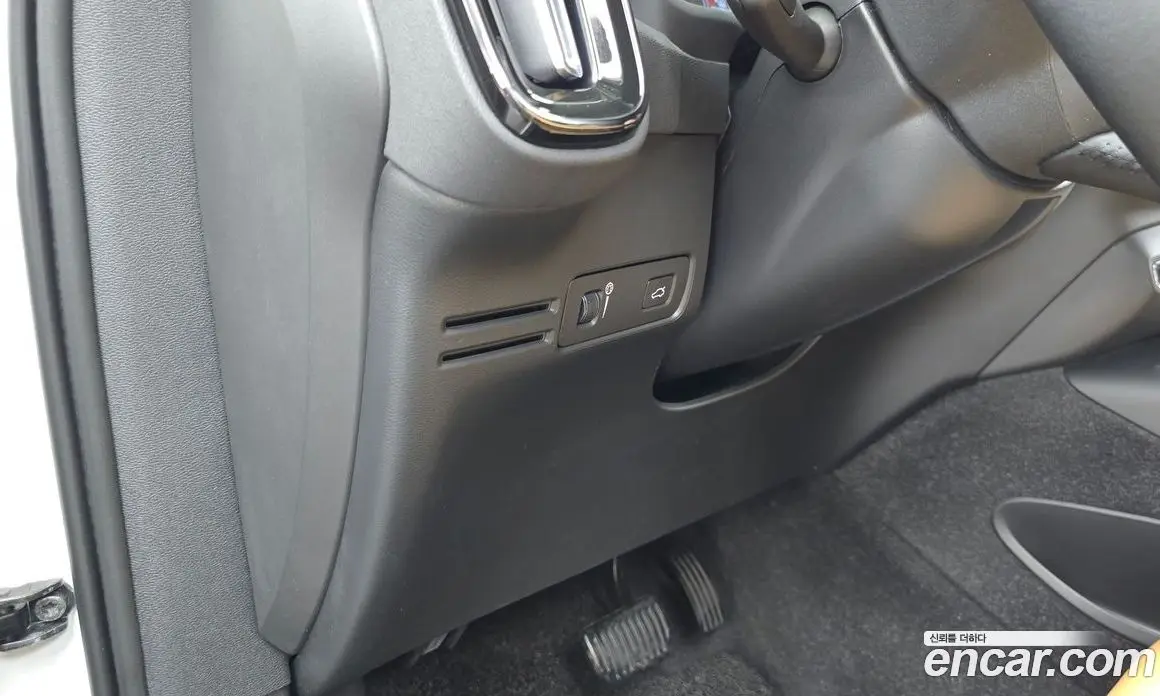 Volvo XC40 2021 2.0 автомат (гидро), фото 27