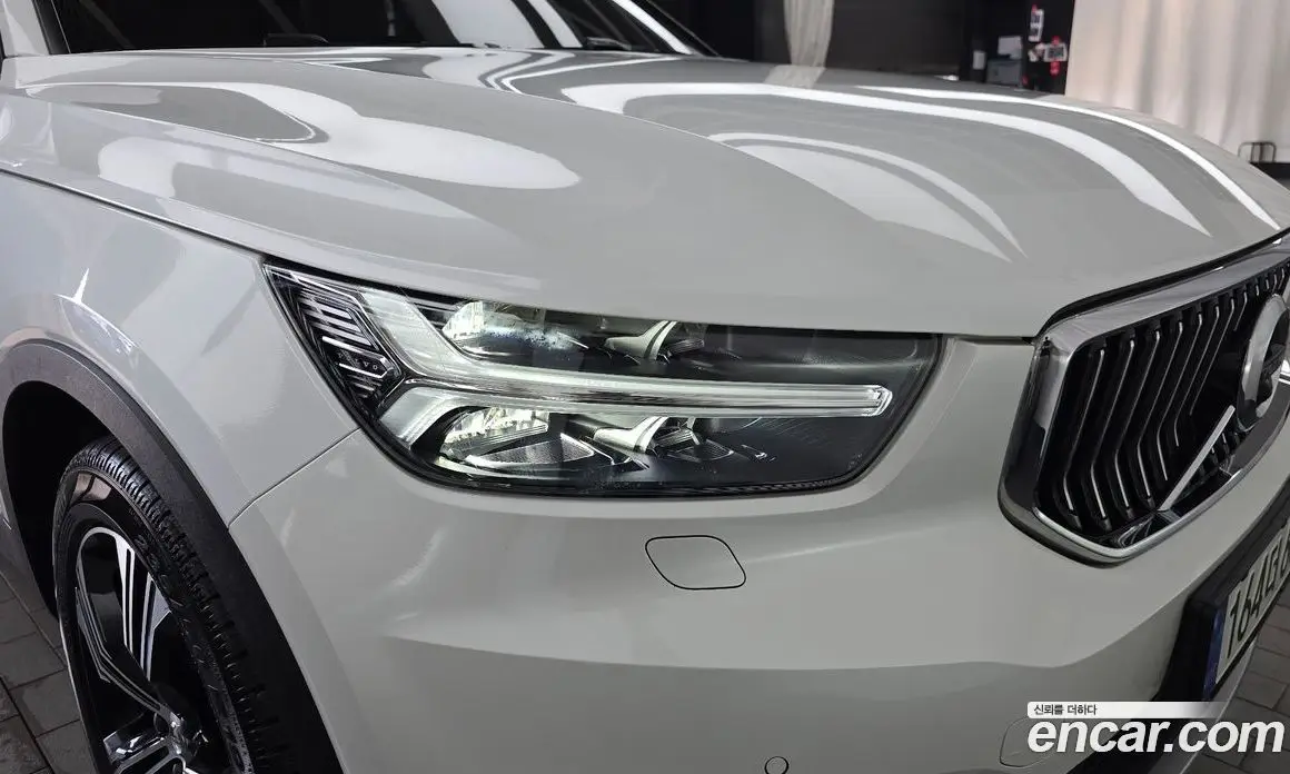 Volvo XC40 2021 2.0 автомат (гидро), фото 8