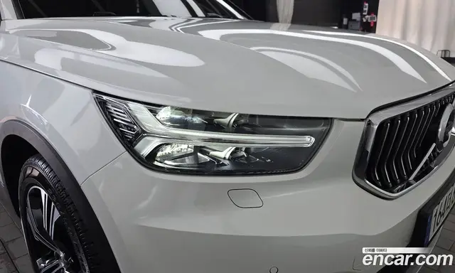 Volvo XC40 2021 2.0 автомат (гидро), миниатюра 8