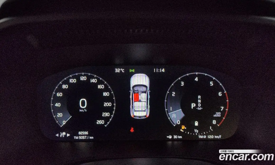 Volvo XC40 2021 2.0 автомат (гидро), фото 11