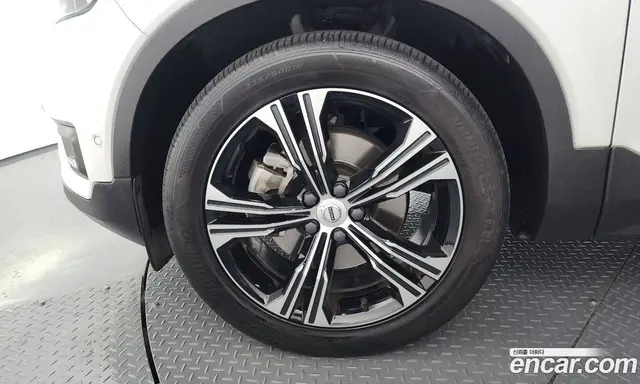 Volvo XC40 2021 2.0 автомат (гидро), миниатюра 5