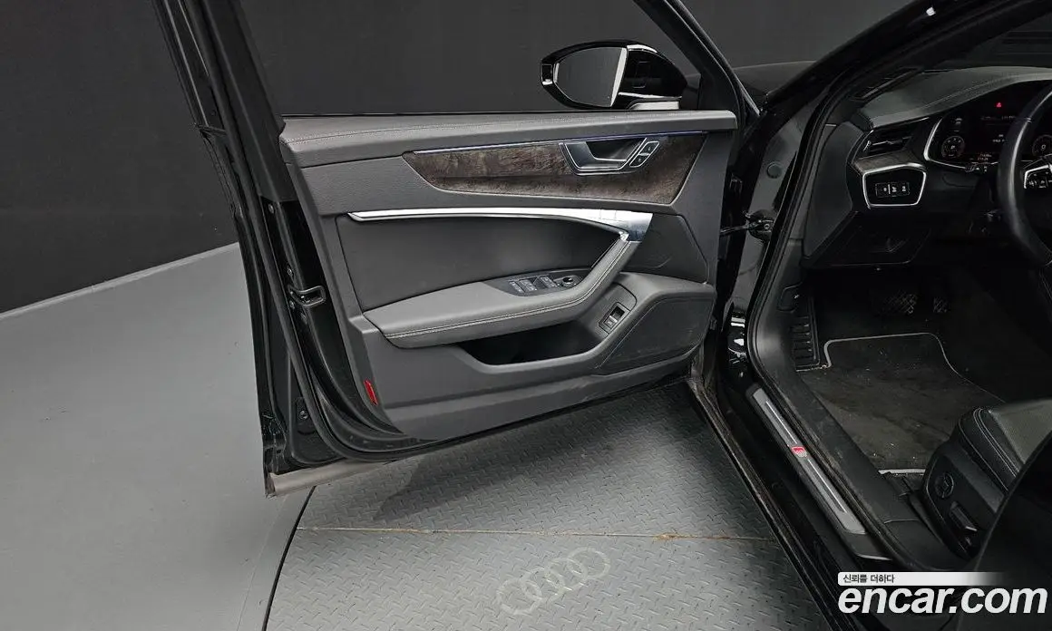 Audi A6 2021 3.0 автомат (гидро), фото 14