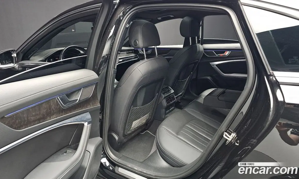 Audi A6 2021 3.0 автомат (гидро), фото 18