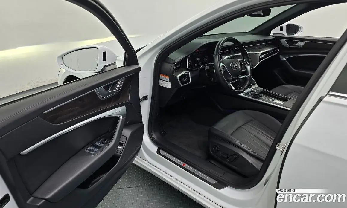 Audi A6 2022 2.0 автомат (гидро), фото 13