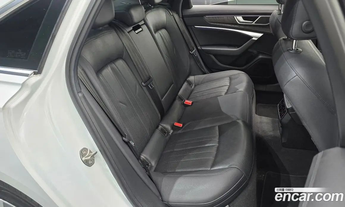 Audi A6 2022 2.0 автомат (гидро), фото 17