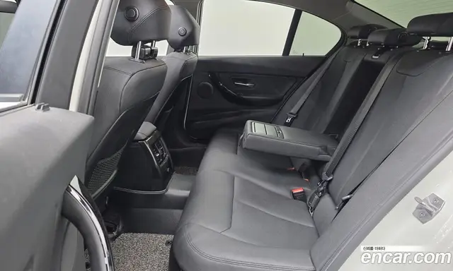 BMW 3 серия 2017 2.0 автомат (гидро), миниатюра 12