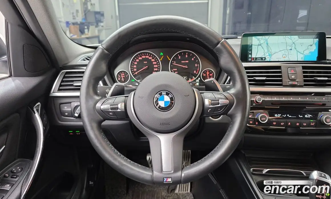 BMW 3 серия 2017 2.0 автомат (гидро), фото 13