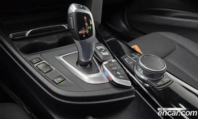 BMW 3 серия 2017 2.0 автомат (гидро), миниатюра 9