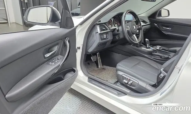 BMW 3 серия 2017 2.0 автомат (гидро), миниатюра 10