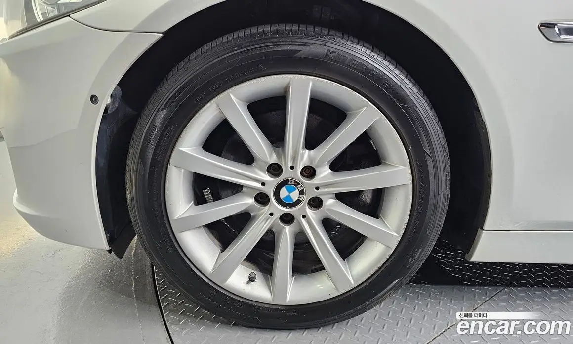BMW 5 серия 2014 2.0 автомат (гидро), фото 5