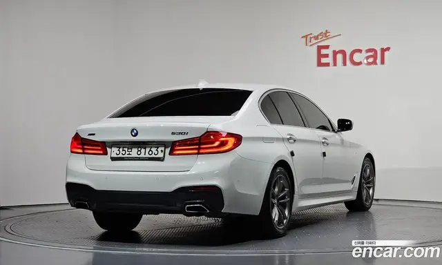 BMW 5 серия 2018 2.0 автомат (гидро), миниатюра 2
