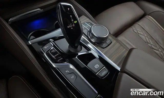 BMW 5 серия 2018 2.0 автомат (гидро), миниатюра 12