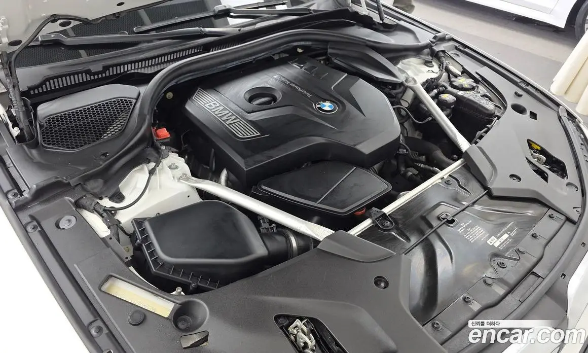 BMW 5 серия 2018 2.0 автомат (гидро), фото 6