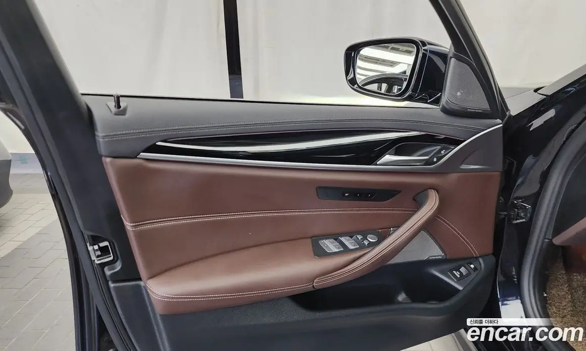 BMW 5 серия 2021 2.0 автомат (гидро), фото 14