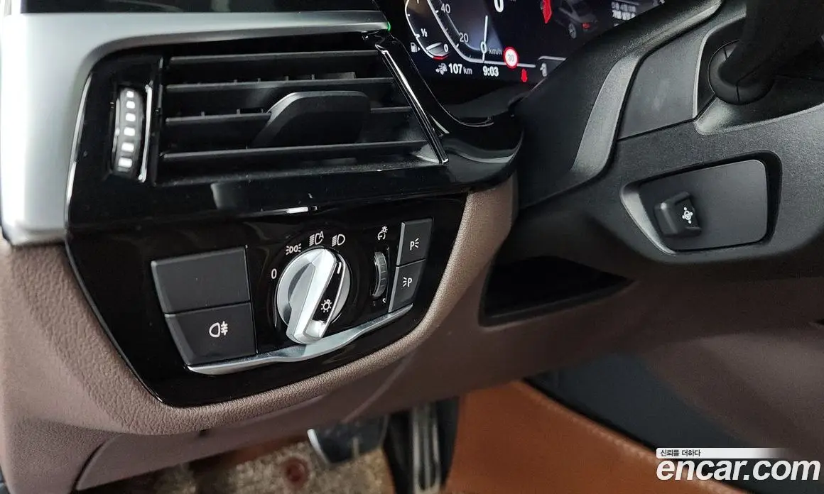 BMW 5 серия 2021 2.0 автомат (гидро), фото 22