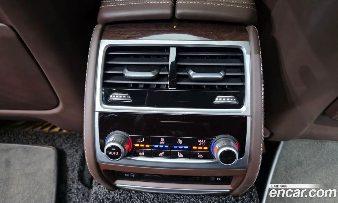 BMW 7 серия 2017 4.4 автомат (гидро), фото 24