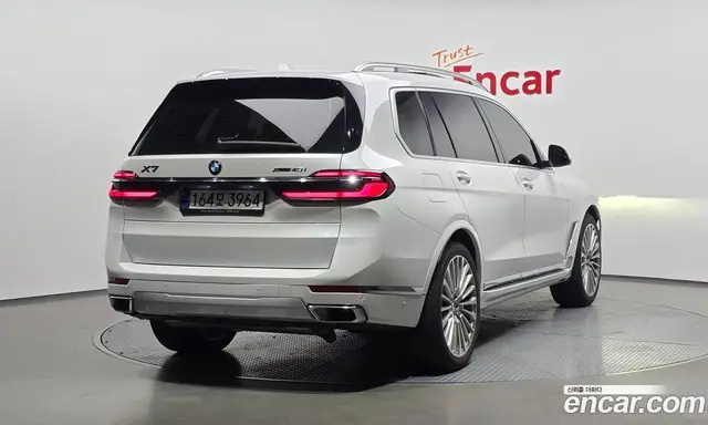 BMW X7 2023 3.0 автомат (гидро), миниатюра 2