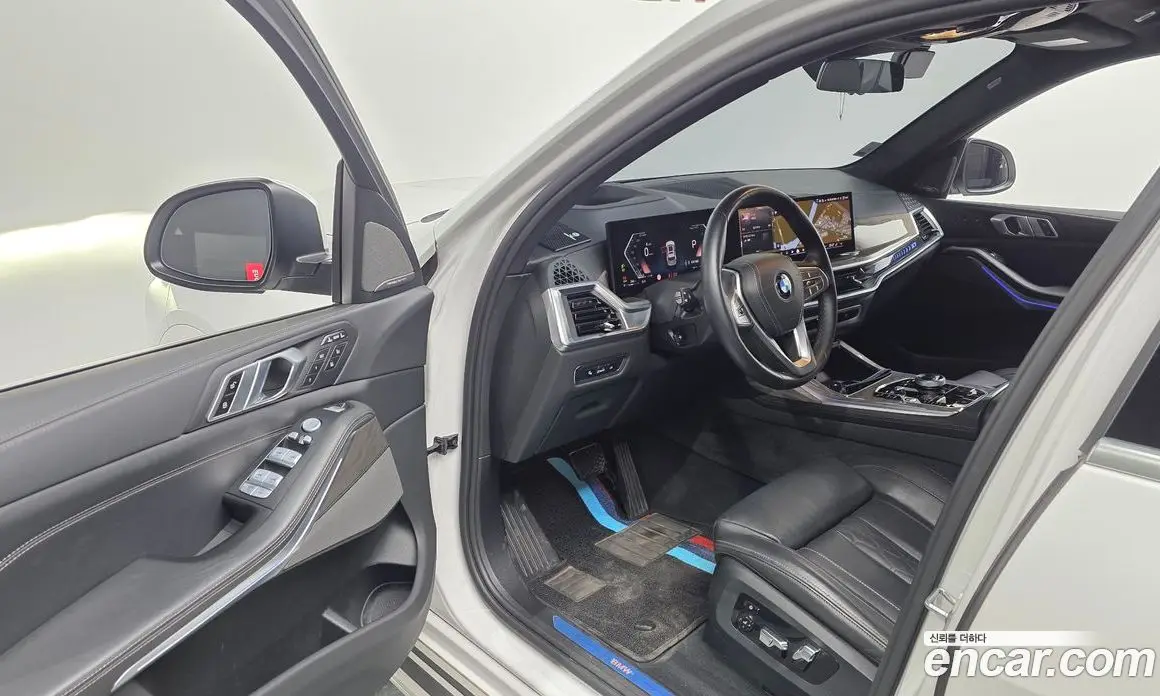 BMW X7 2023 3.0 автомат (гидро), фото 13