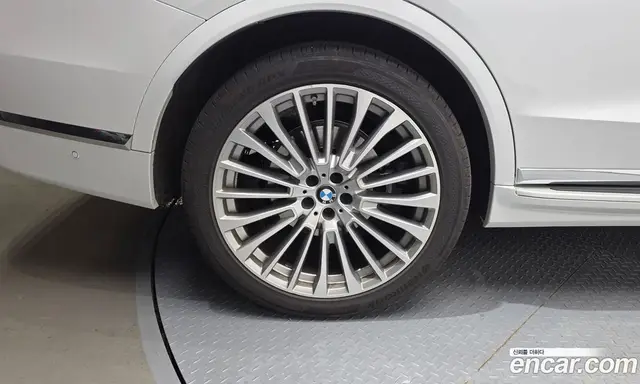 BMW X7 2023 3.0 автомат (гидро), миниатюра 5