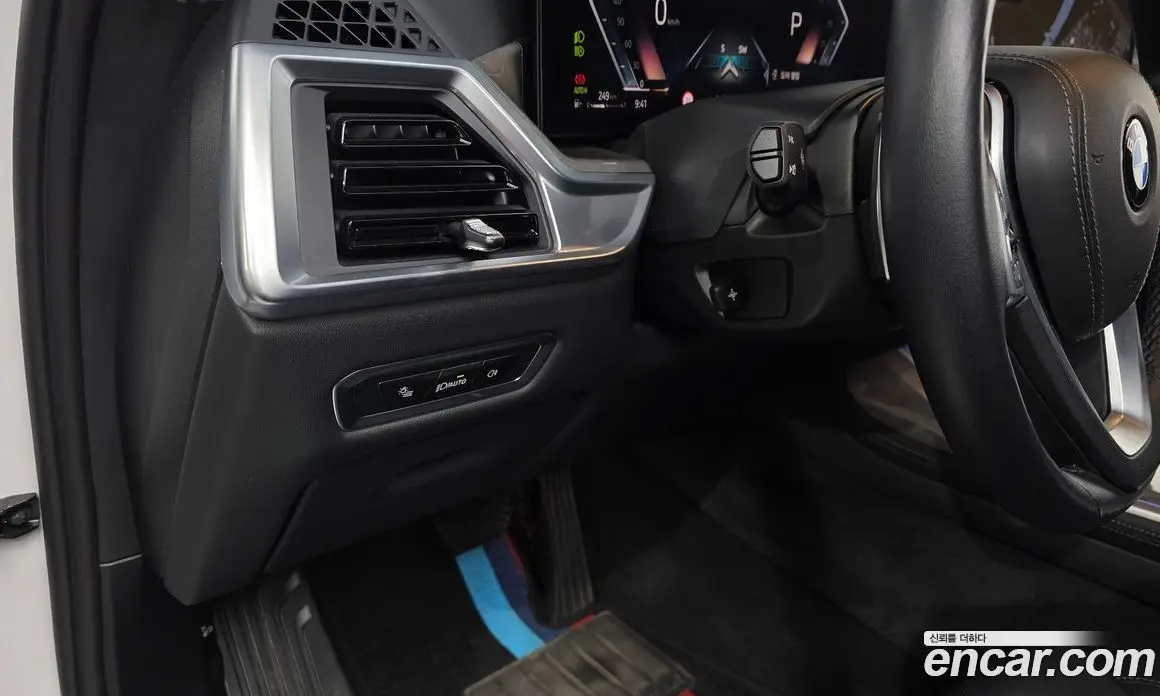 BMW X7 2023 3.0 автомат (гидро), фото 41