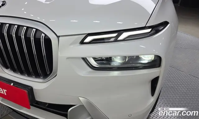 BMW X7 2023 3.0 автомат (гидро), миниатюра 8