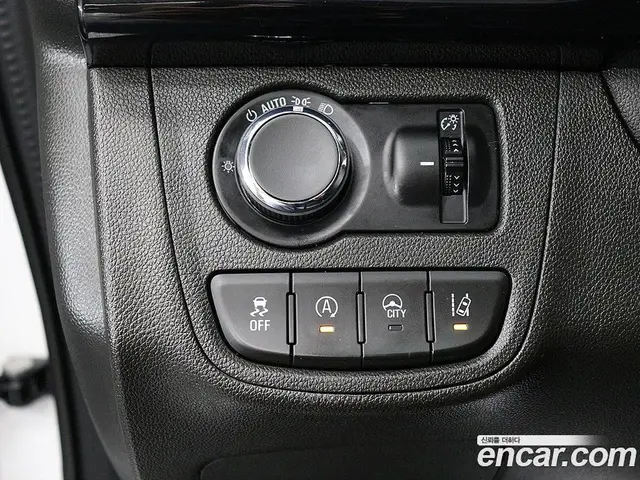 Chevrolet Spark 2019 1.0 автомат (гидро), миниатюра 11