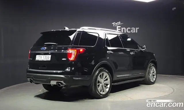 Ford Explorer 2018 2.3 автомат (гидро), миниатюра 2