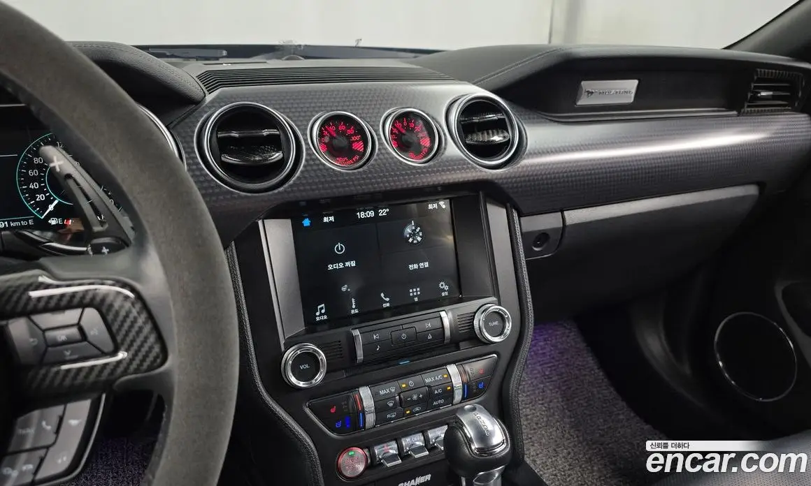 Ford Mustang 2018 2.3 автомат (гидро), фото 20