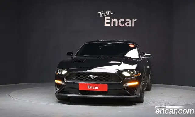 Ford Mustang 2018 2.3 автомат (гидро), миниатюра 3