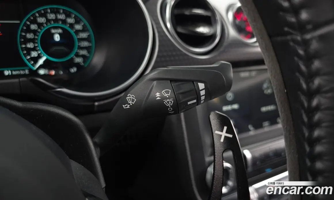 Ford Mustang 2018 2.3 автомат (гидро), фото 23