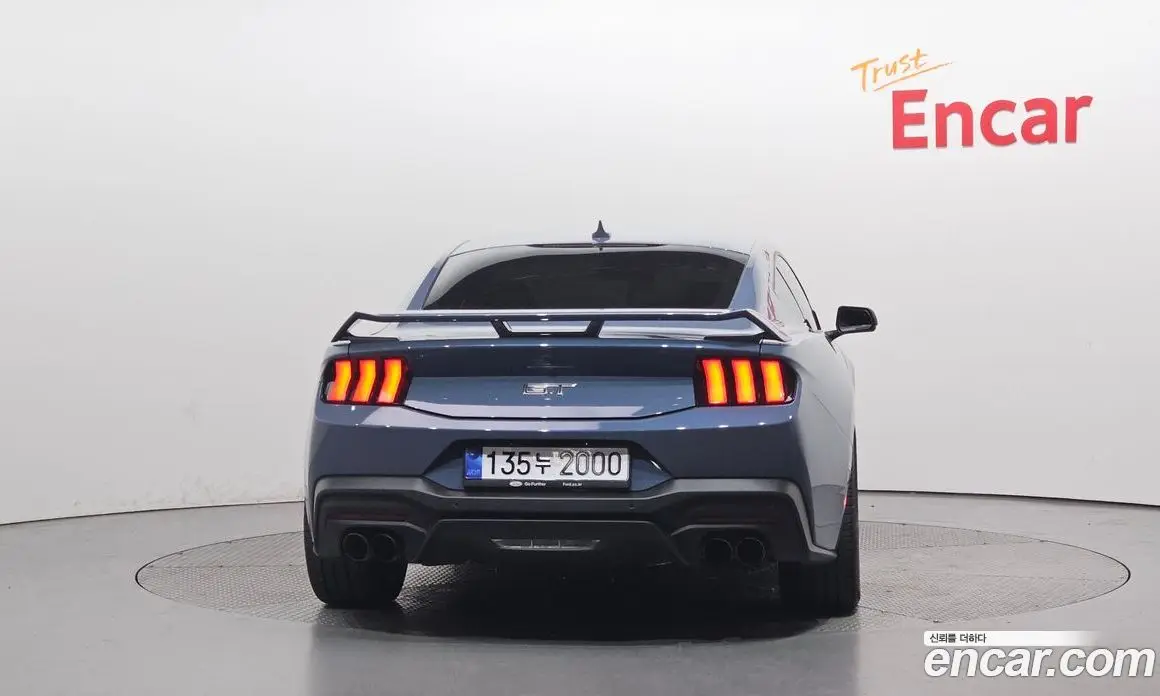 Ford Mustang 2024 5.0 автомат (гидро), фото 4