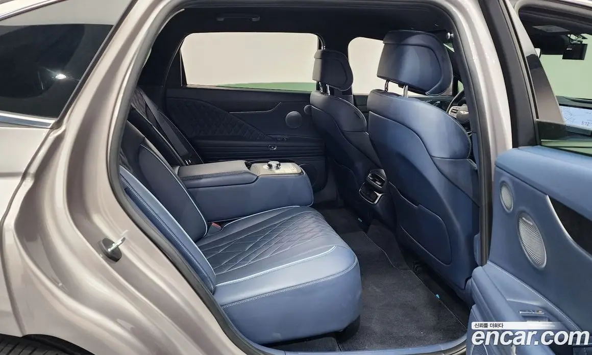 Genesis G80 2024 0.2 автомат (гидро), фото 11