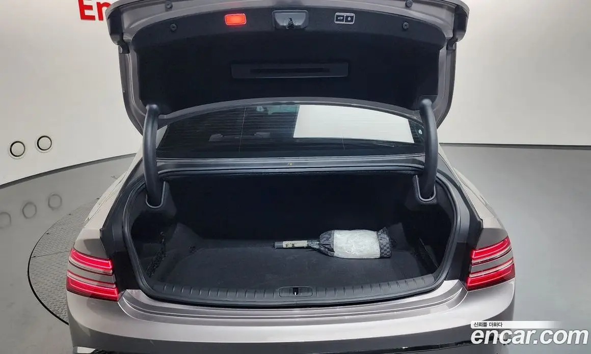Genesis G80 2024 0.2 автомат (гидро), фото 18
