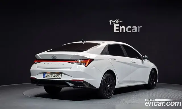 Hyundai Avante 2023 1.6 автомат (гидро), миниатюра 2