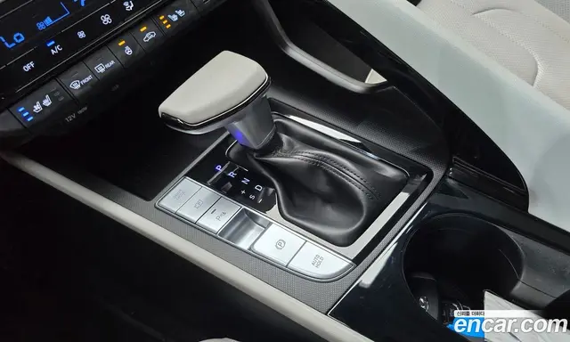 Hyundai Avante 2023 1.6 автомат (гидро), миниатюра 12